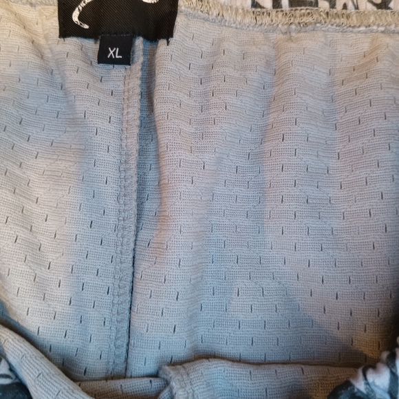 Ed Hardy Shorts. NEW XL Skull Panther Men's Mesh Athletic Shorts - Picture 6 of 12